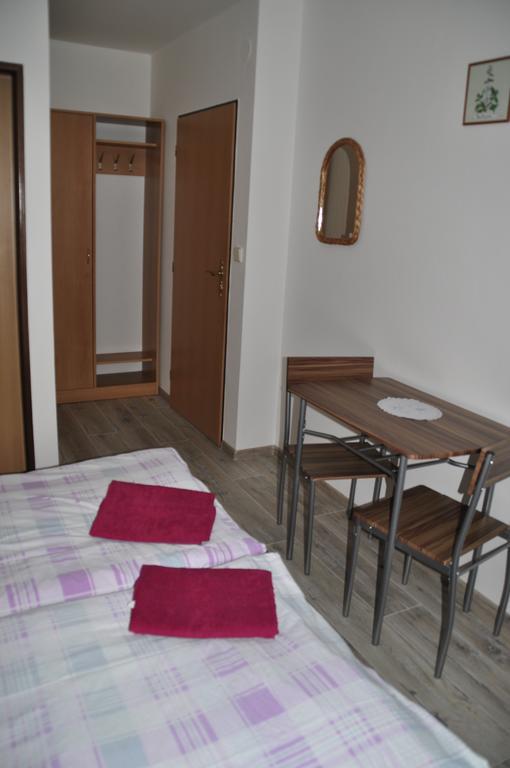 Privat Magdalena Appartement Bešeňová Buitenkant foto
